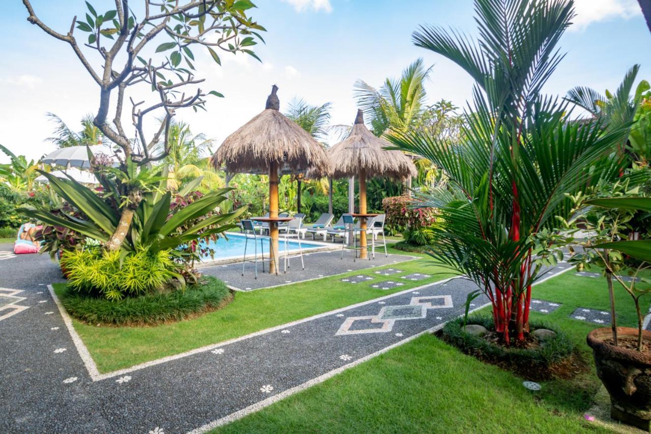 D-Anyar Stay And Surf Canggu Екстер'єр фото
