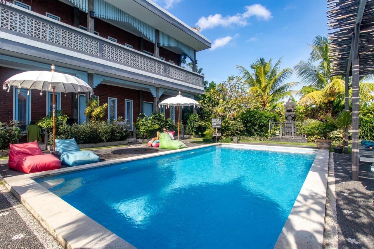 D-Anyar Stay And Surf Canggu Екстер'єр фото