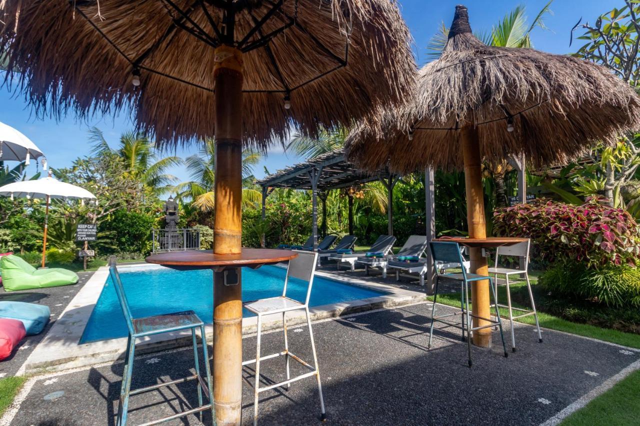 D-Anyar Stay And Surf Canggu Екстер'єр фото