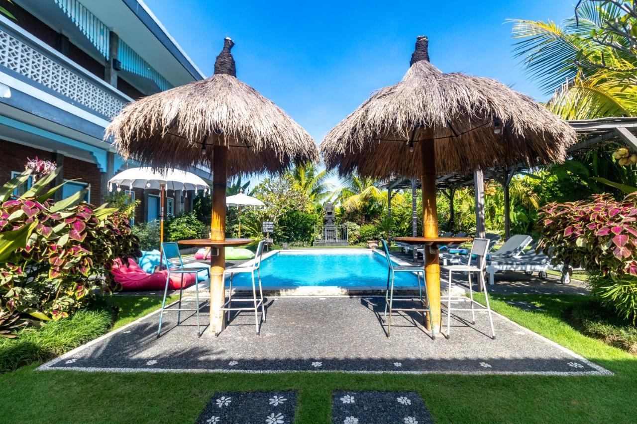 D-Anyar Stay And Surf Canggu Екстер'єр фото