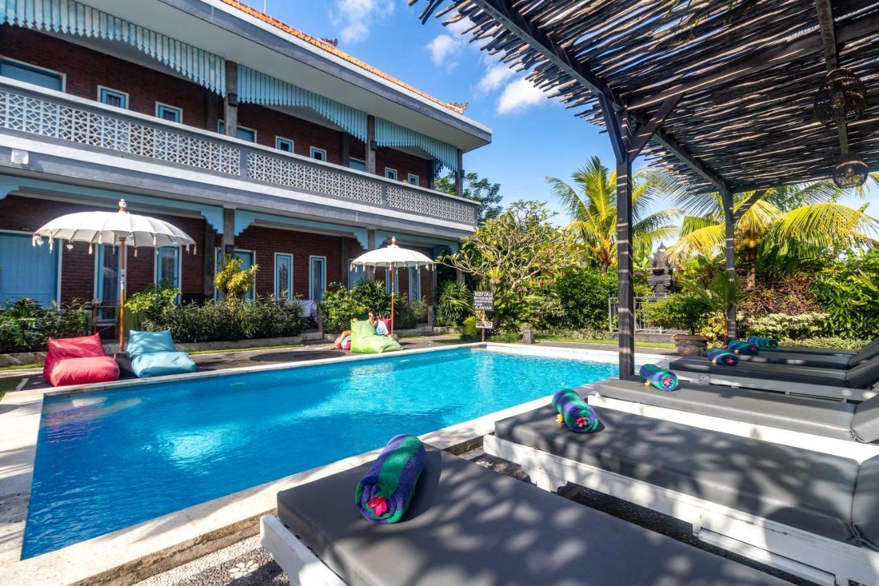 D-Anyar Stay And Surf Canggu Екстер'єр фото