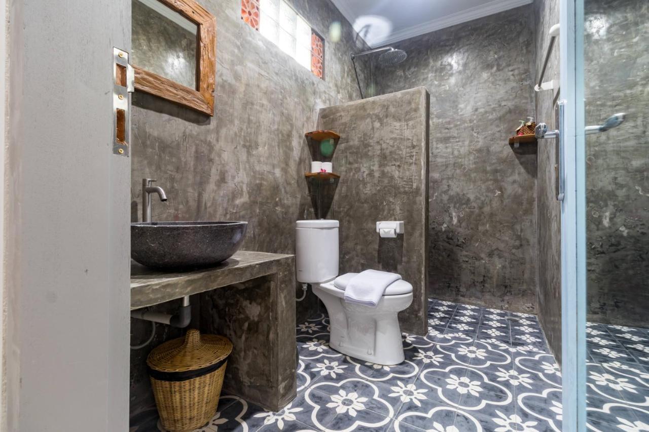 D-Anyar Stay And Surf Canggu Екстер'єр фото